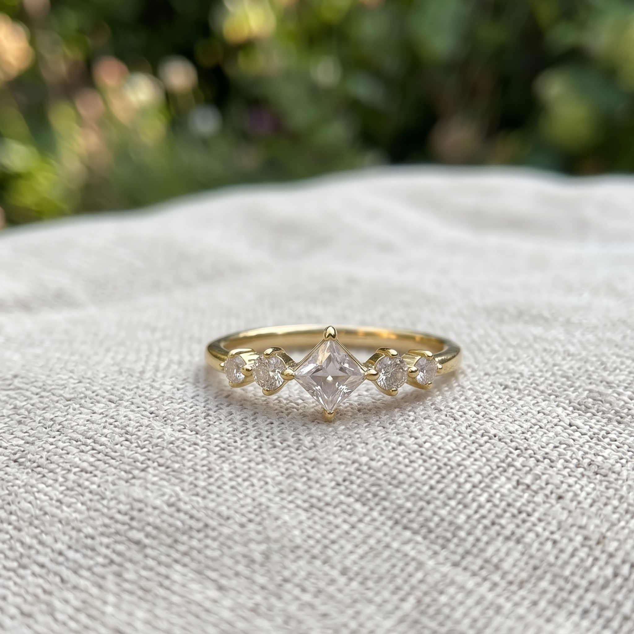Kiashaa Jewellery 0.764 CTW princess and round diamond ring in polished rose gold.