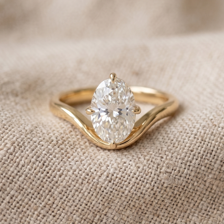 3.13 CT oval diamond solitaire engagement ring in yellow gold