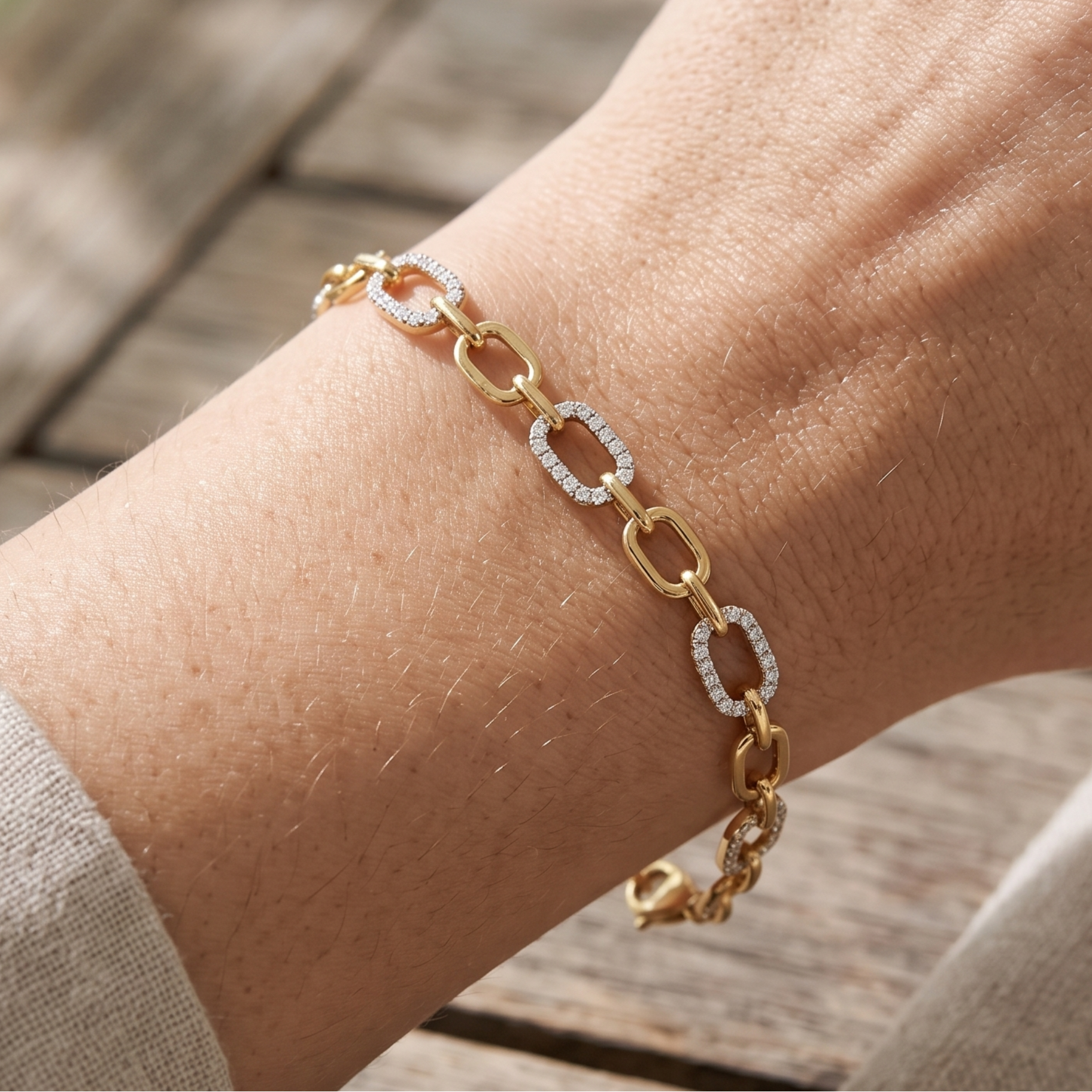 Kiashaa Jewellery 0.875 CTW diamond clover station bracelet in polished yellow gold.