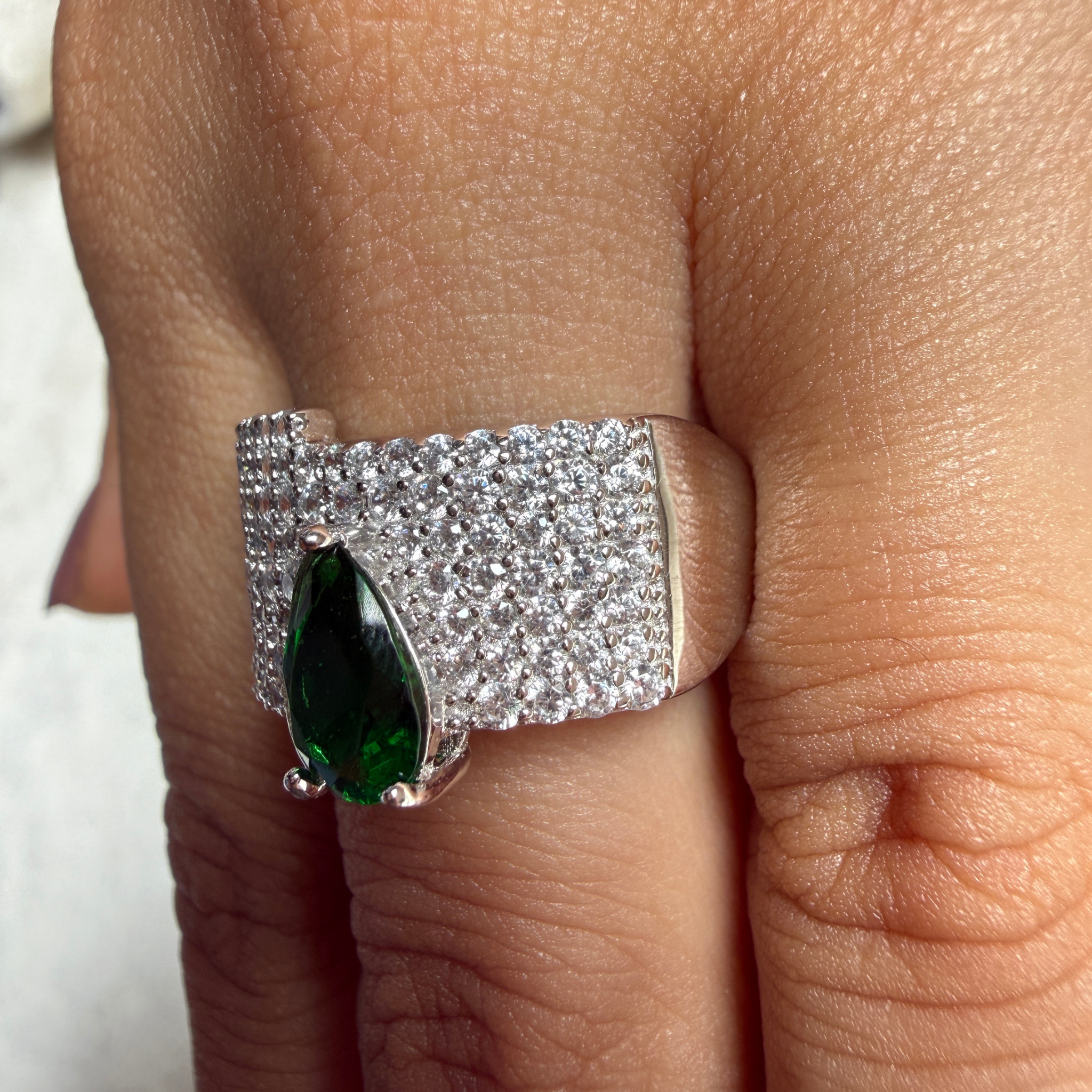 Green pear gemstone and pavé lab-grown diamond statement ring by Kiashaa Jewellery.