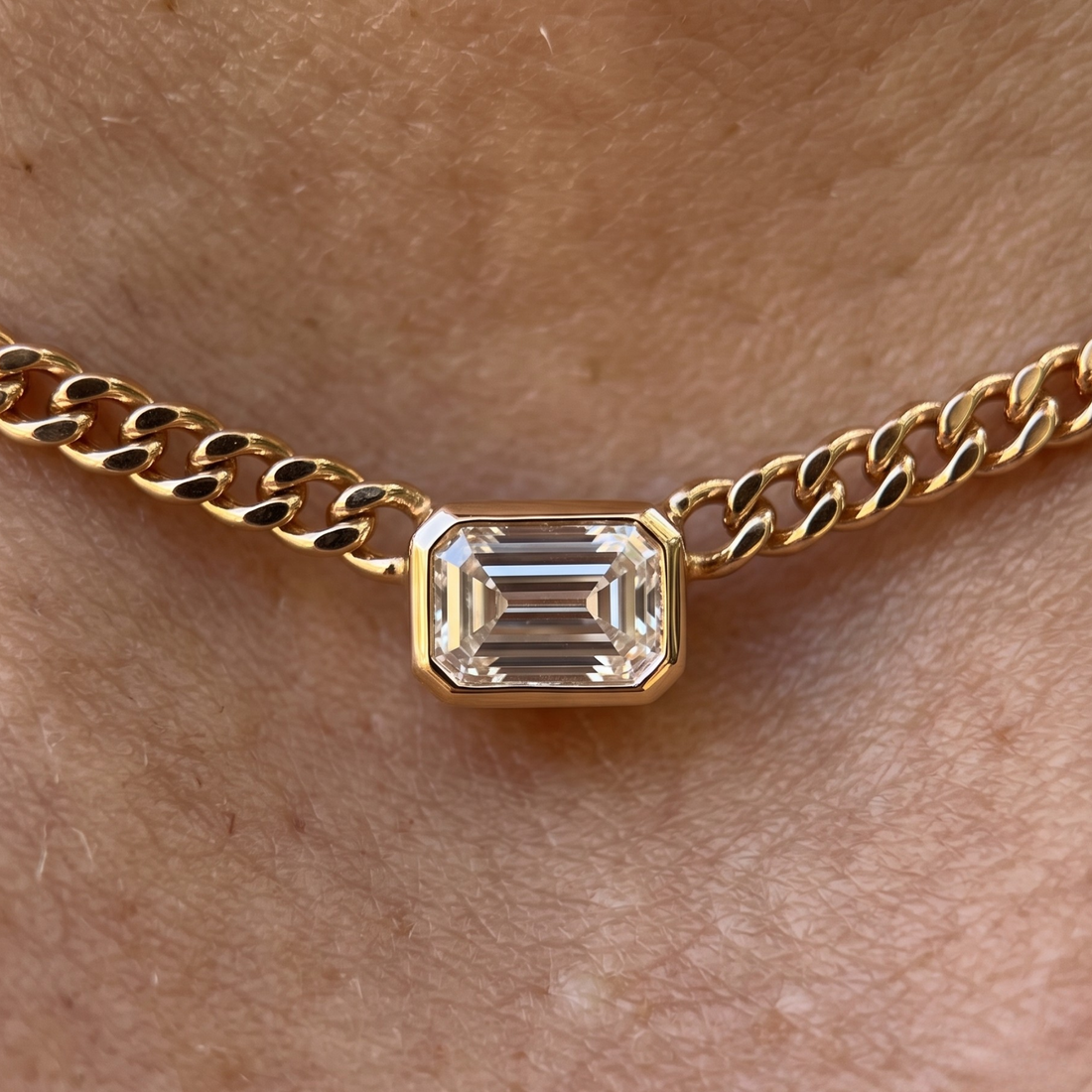 Kiashaa Jewellery 1.73 CT emerald-cut diamond Cuban chain necklace in polished yellow gold.