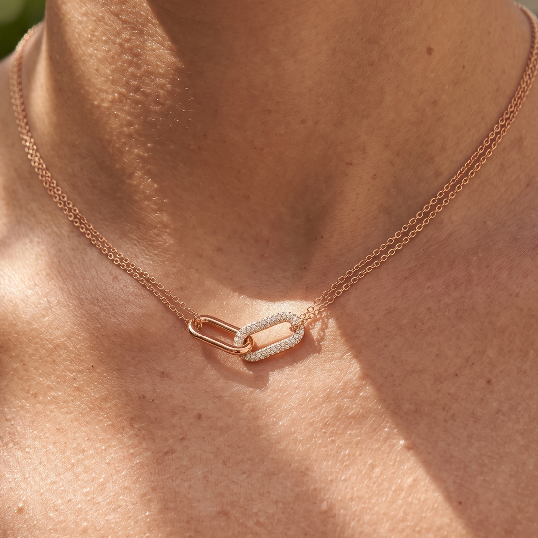 Eternal Link 0.40 CTW diamond necklace by Kiashaa Jewellery featuring interlocking elongated links in yellow gold.