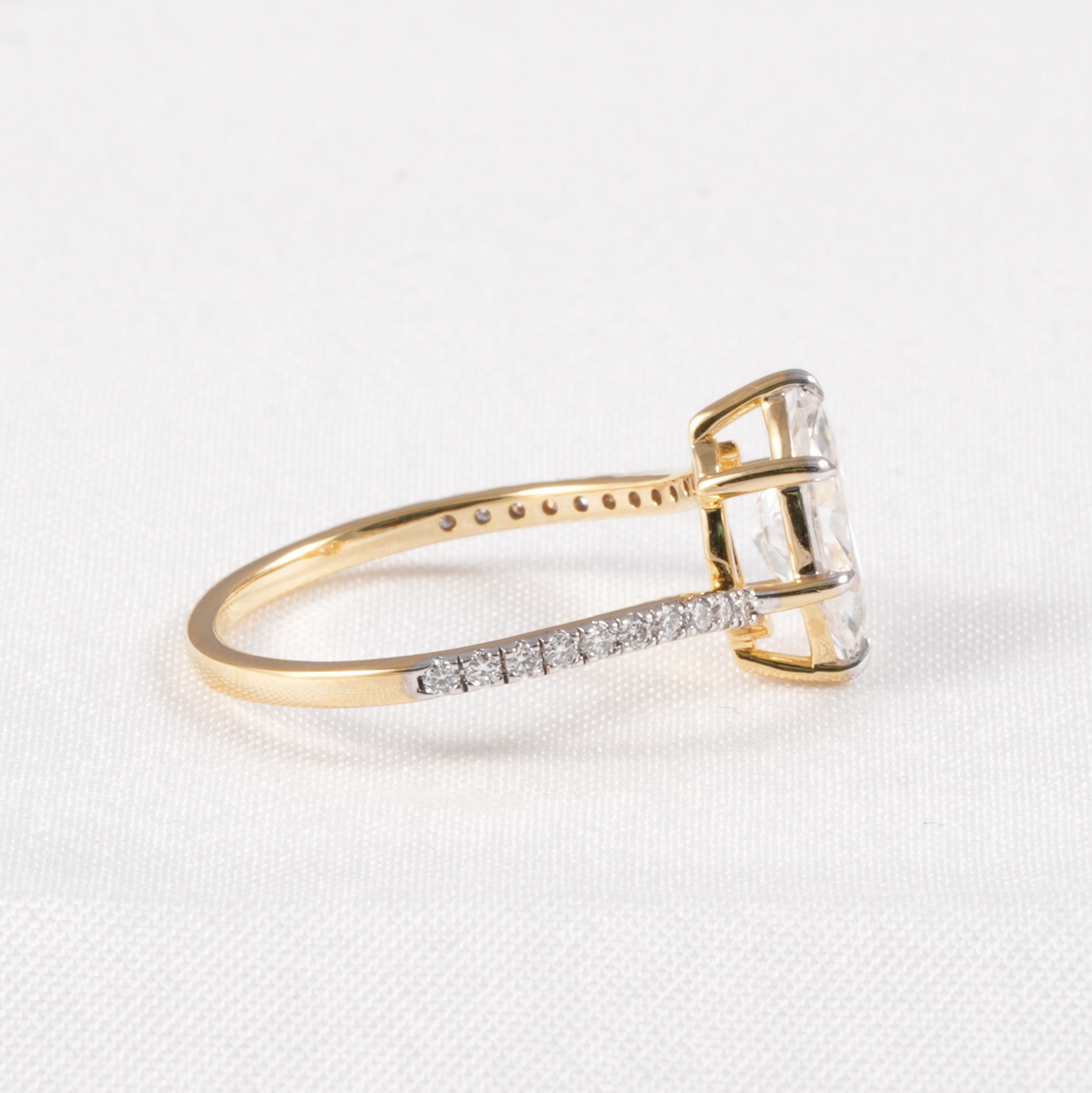 Marquise Diamond Pavé Engagement Ring in 9K, 14K & 18K Gold