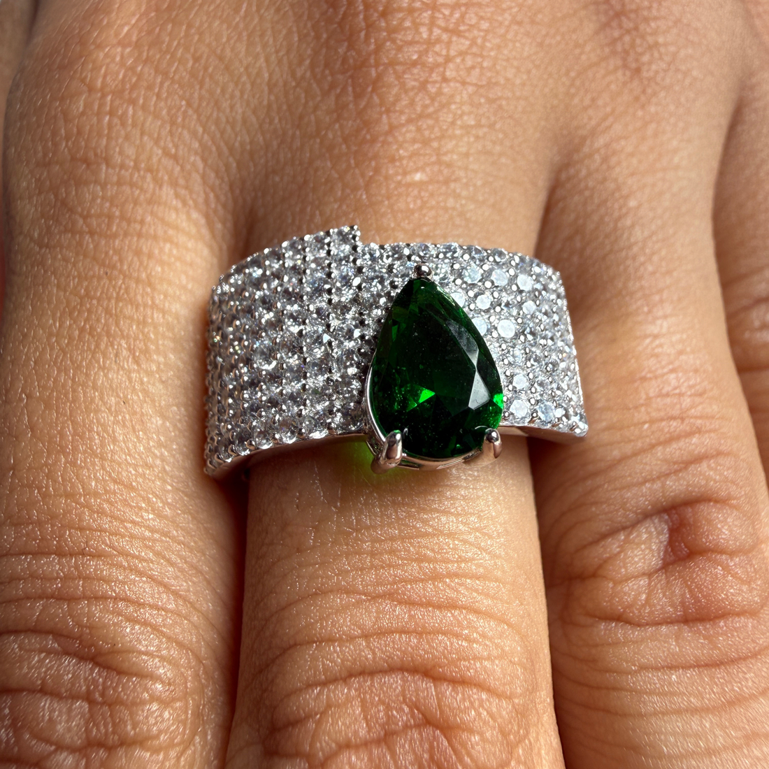 Green pear gemstone and pavé lab-grown diamond statement ring by Kiashaa Jewellery.
