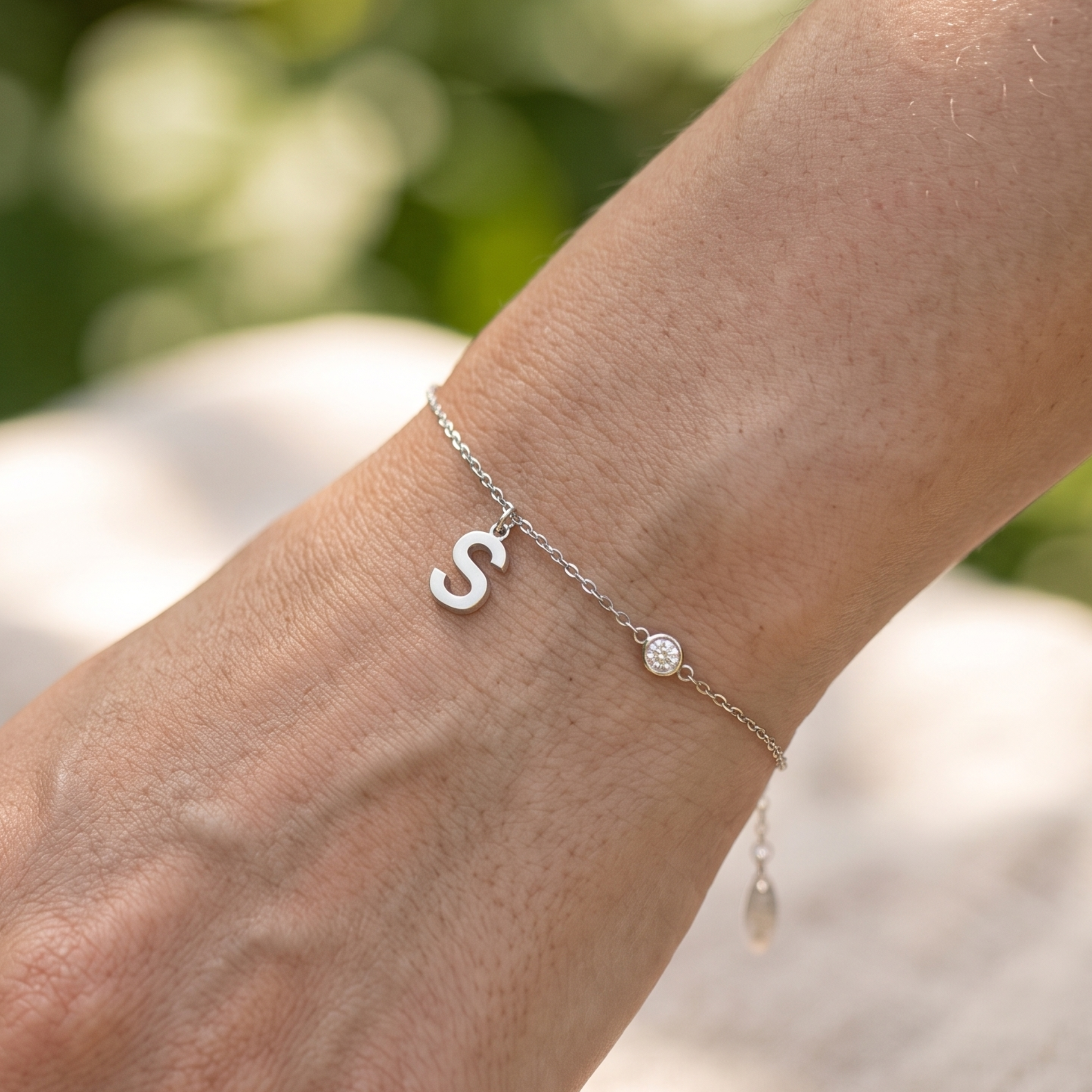 Kiashaa Jewellery personalized initial bracelet with 2.5 mm round diamond in yellow gold.