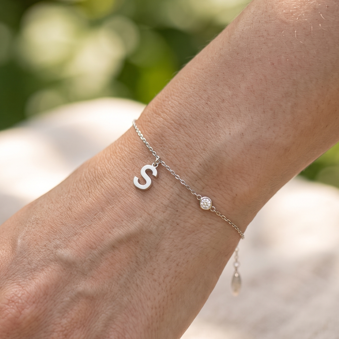 Kiashaa Jewellery personalized initial bracelet with 2.5 mm round diamond in yellow gold.