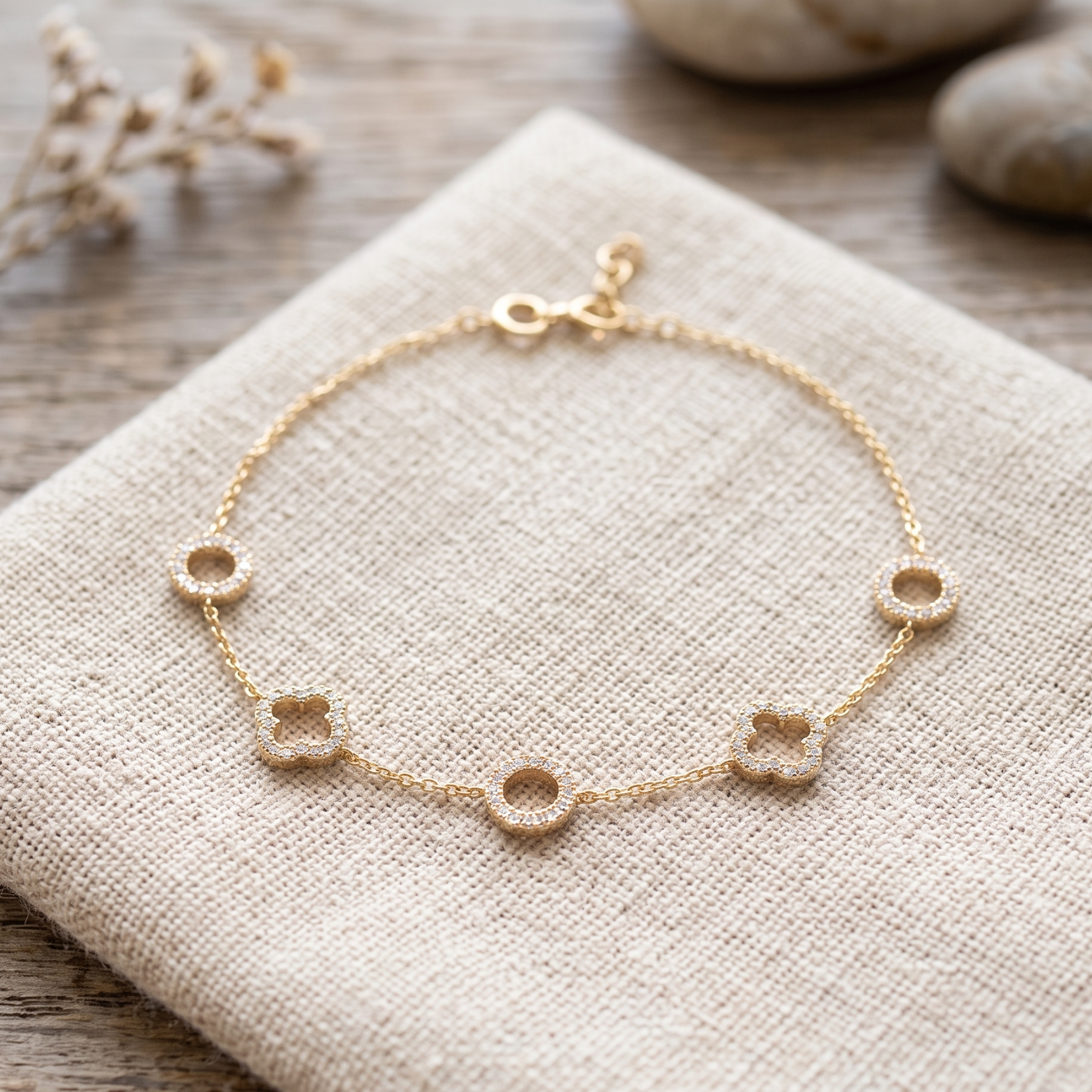 Kiashaa Jewellery 0.875 CTW diamond clover station bracelet in polished yellow gold.