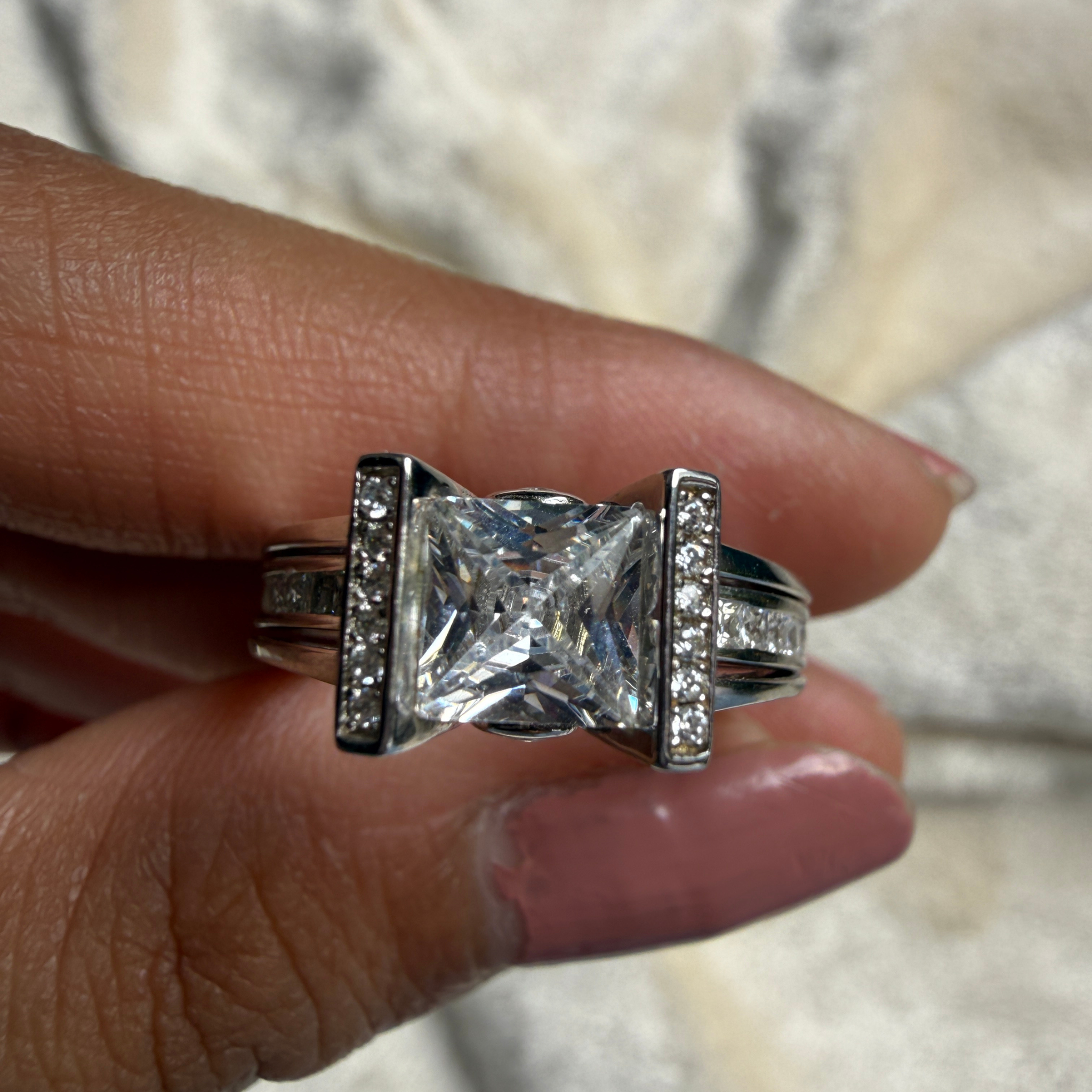 Princess-cut lab-grown diamond split-shank ring in white gold by Kiashaa Jewellery.