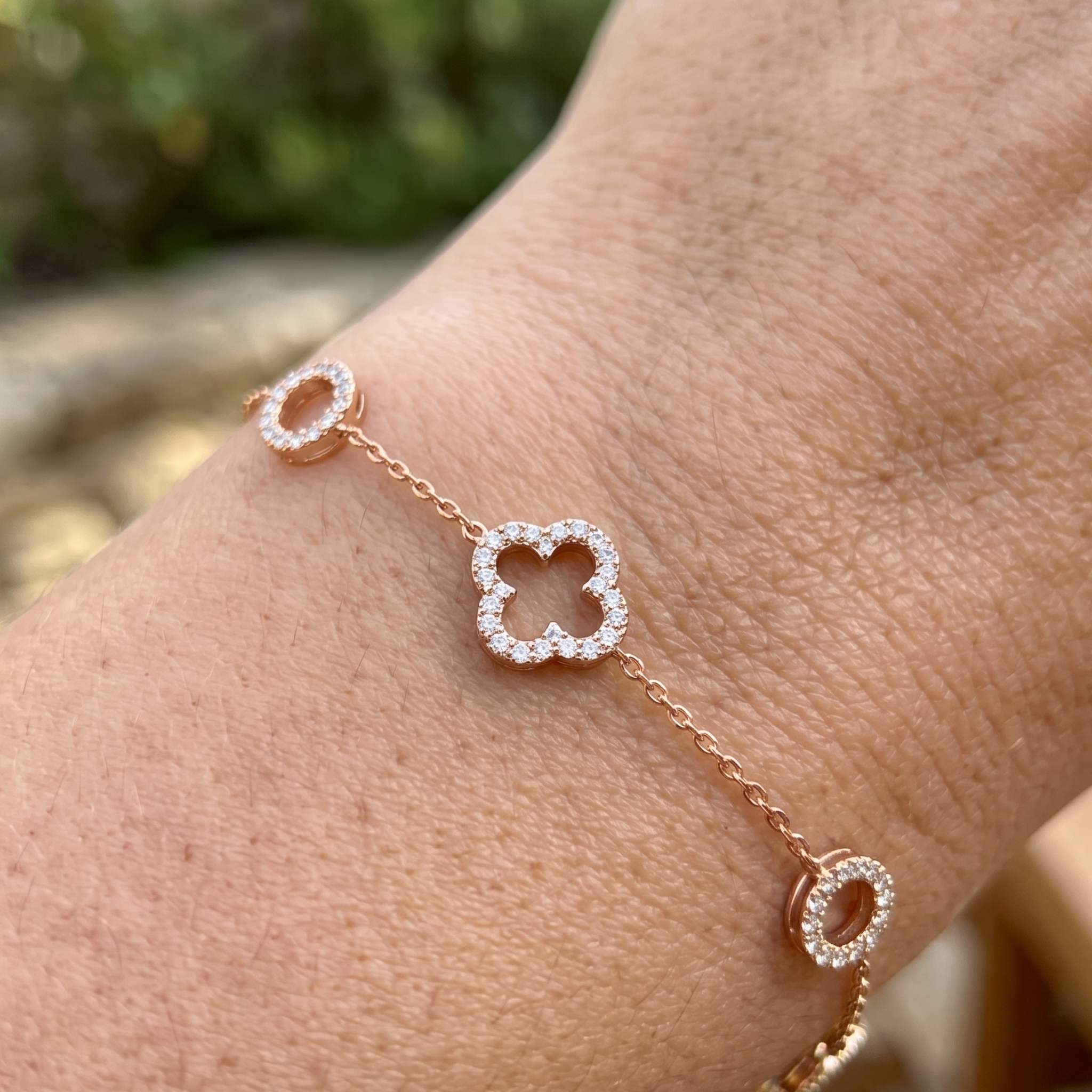Kiashaa Jewellery 0.875 CTW diamond clover station bracelet in polished yellow gold.