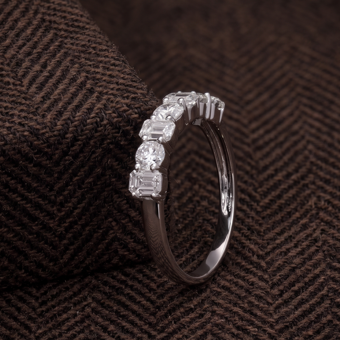 Mixed-cut diamond seven-stone stacking ring for women