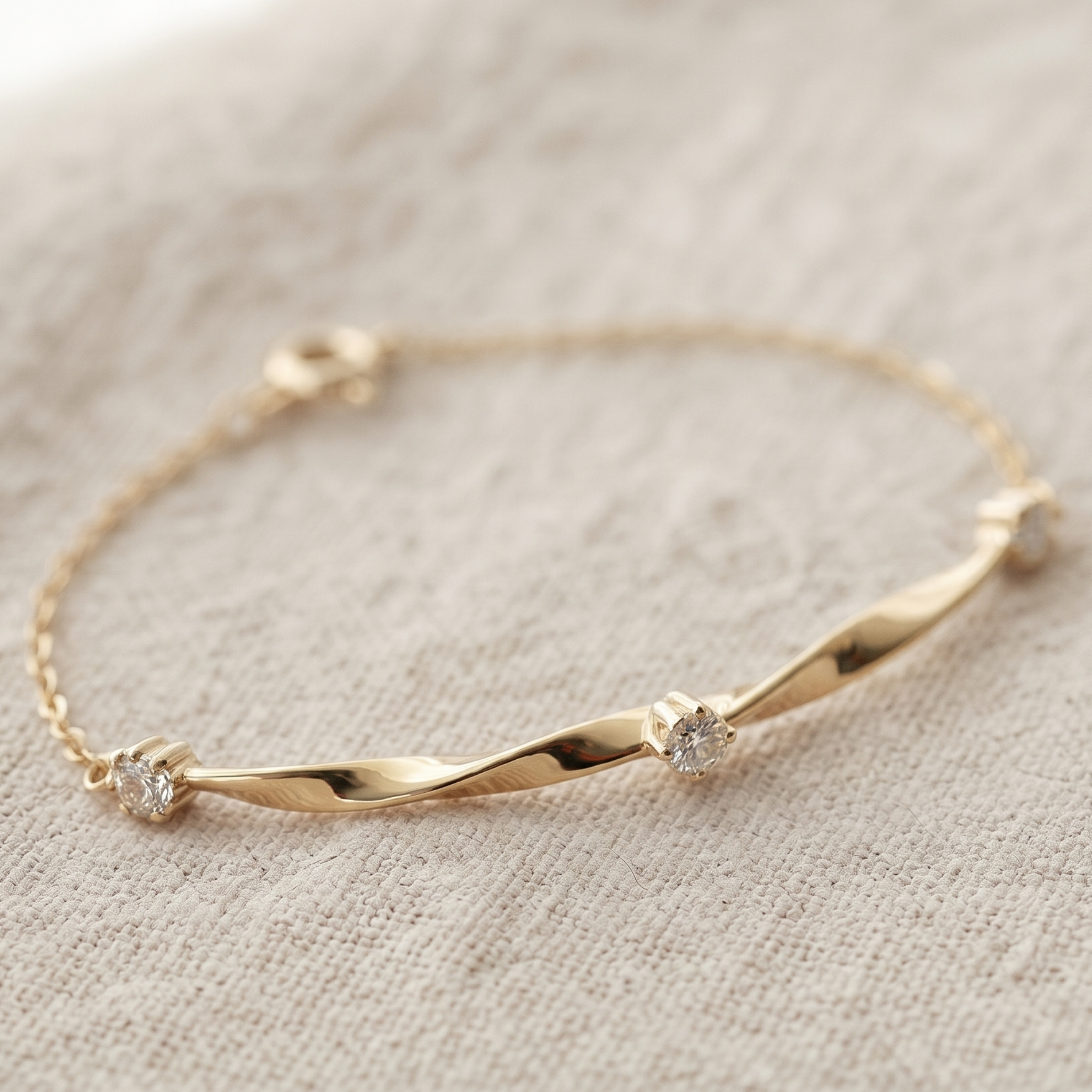 Kiashaa Jewellery 0.075 CTW round diamond bar bracelet in polished yellow gold.