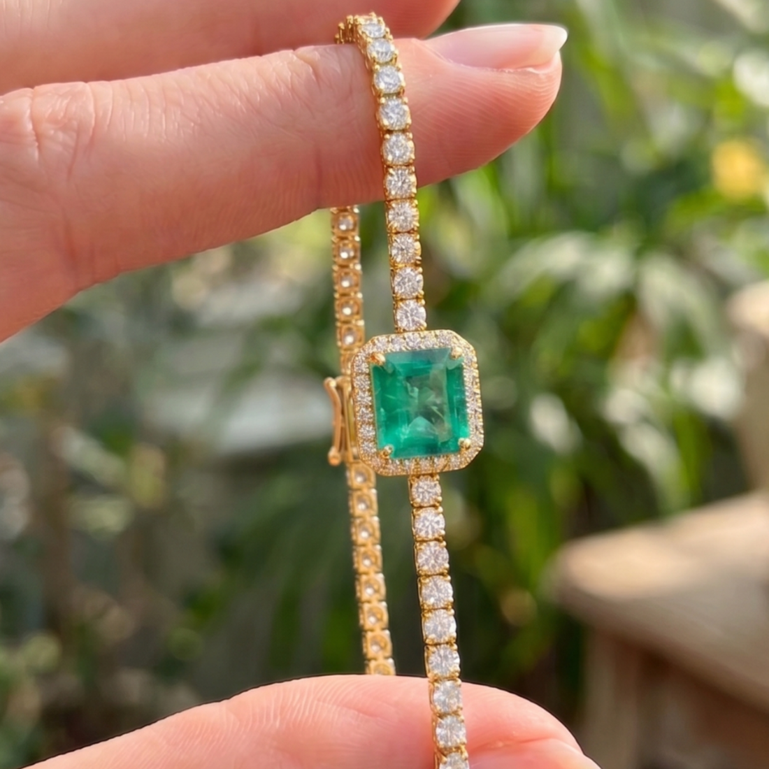 Emerald Majesty Green Gemstone & Diamond Tennis Bracelet