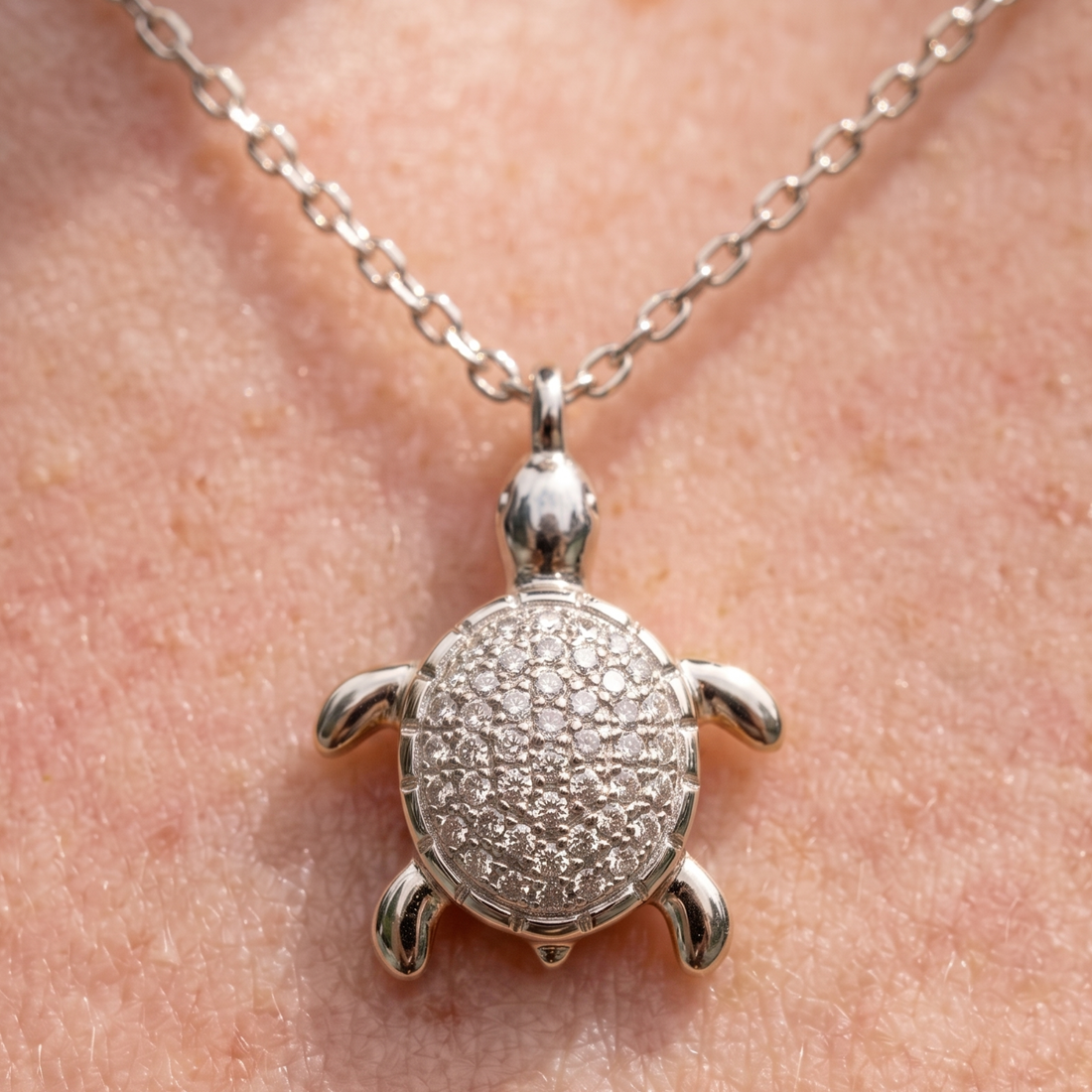 Kiashaa Jewellery 0.37 CTW diamond turtle pendant necklace in polished yellow gold.