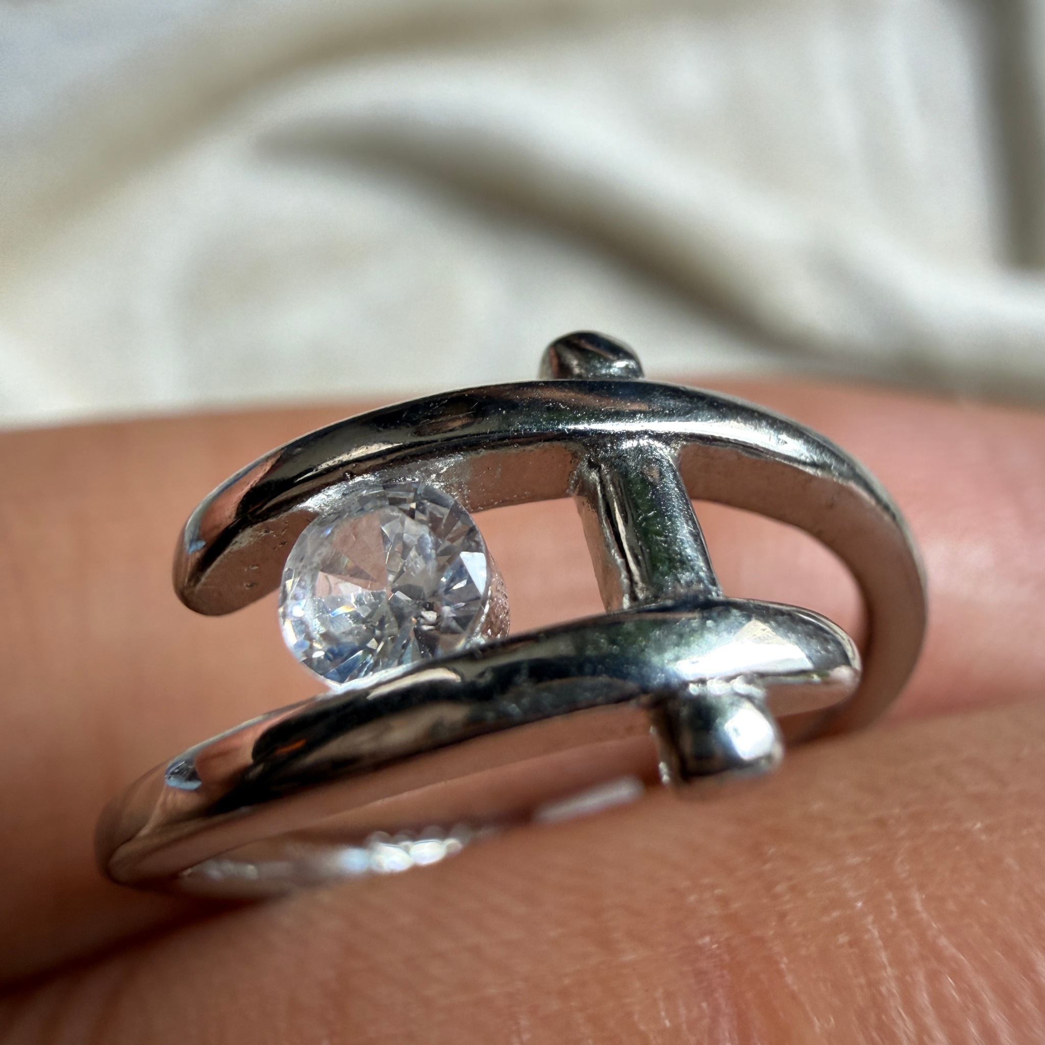 Modern round lab-grown diamond open ring in white gold by Kiashaa Jewellery.