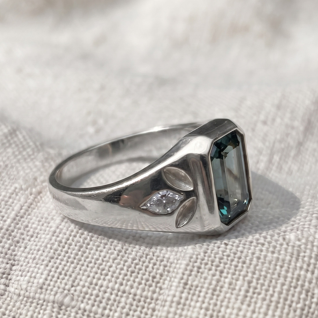 Verdant Signet 1.39 CTW Emerald & Side Diamond Ring in 9K, 14K & 18K Gold