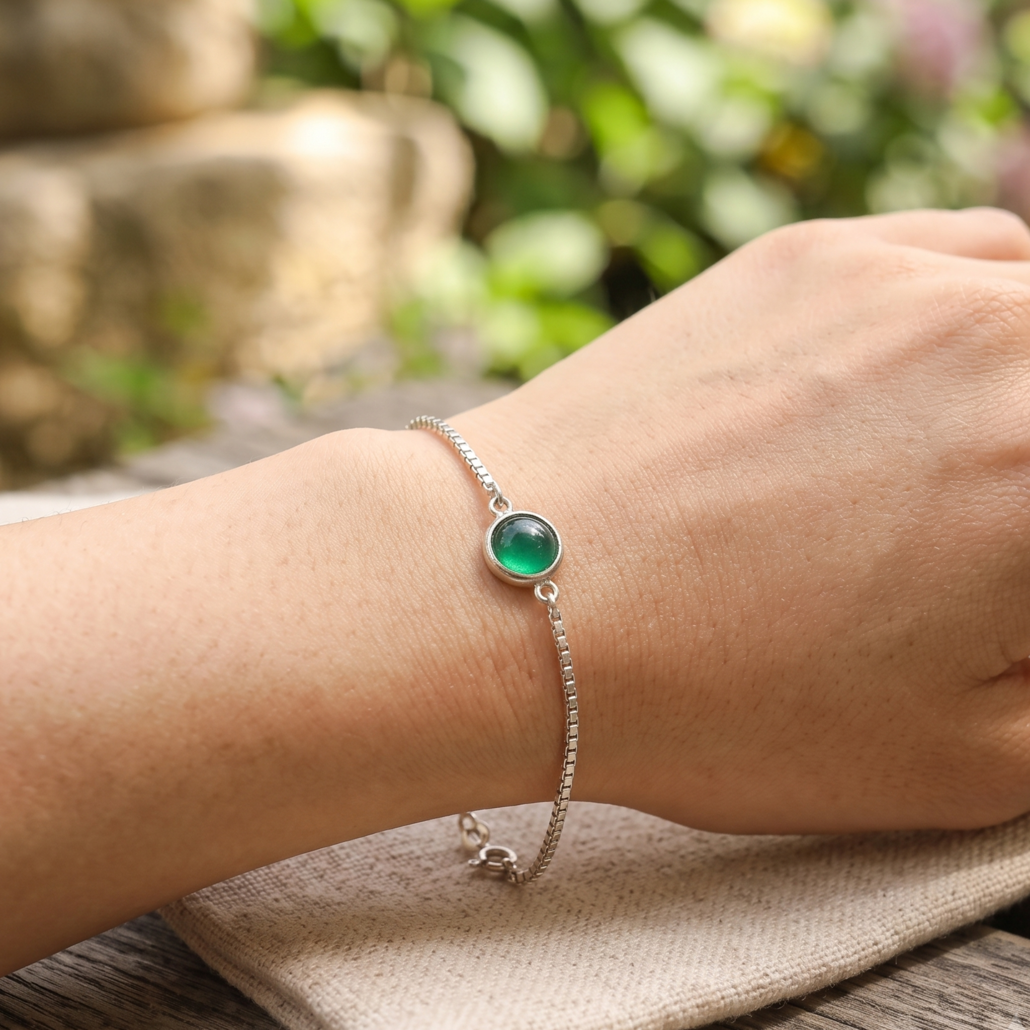 Verdant Oval 0.50 CT Green Gemstone Bezel Bracelet in 9K, 14K & 18K Gold