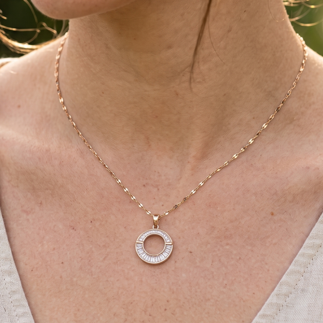 Eternal Halo 1.24 CTW Round & Baguette Diamond Circle Pendant Necklace