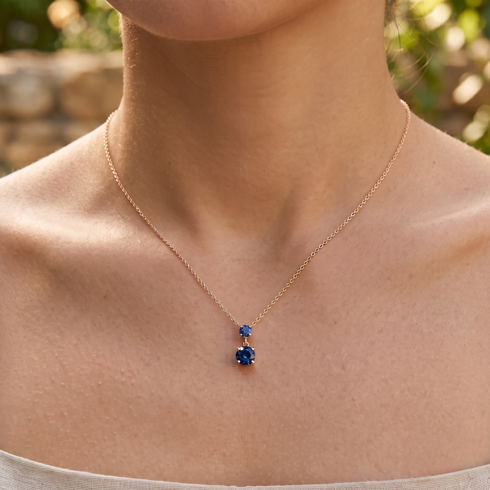 Kiashaa Jewellery 0.68 CTW blue round drop necklace in polished yellow gold.