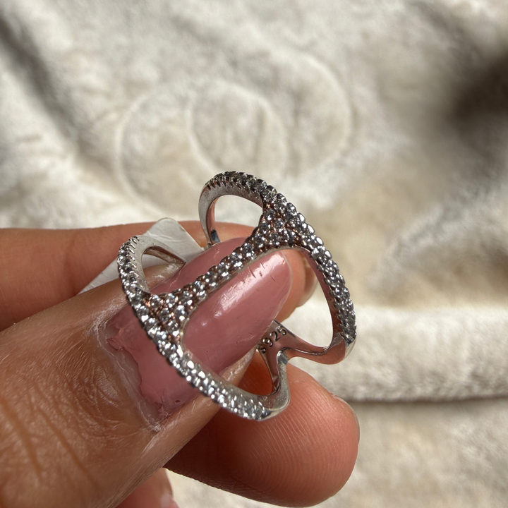 Geometric open-frame lab-grown diamond ring in white gold by Kiashaa Jewellery.