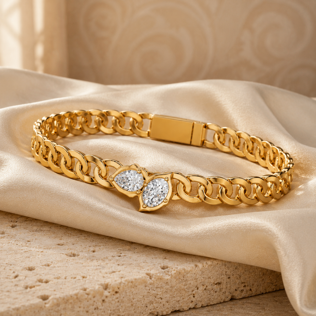 1.03 CTW Pear & Oval Diamond Men’s Bracelet in 14K & 18K Gold