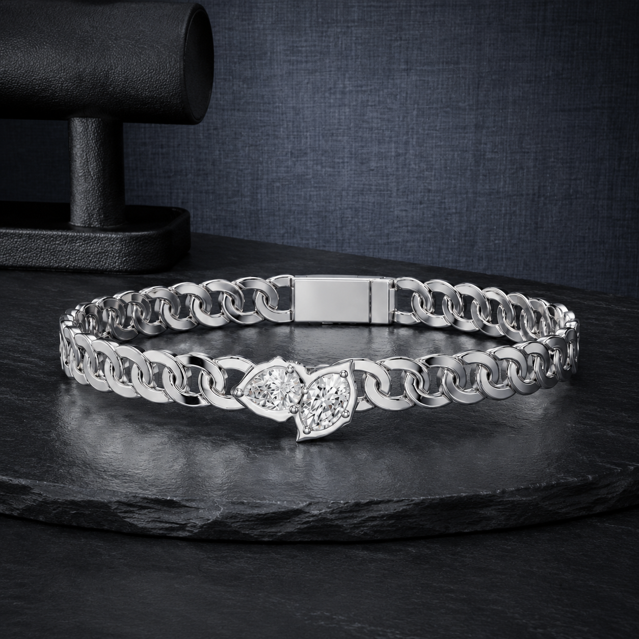 1.03 CTW Pear & Oval Diamond Men’s Bracelet in 14K & 18K Gold