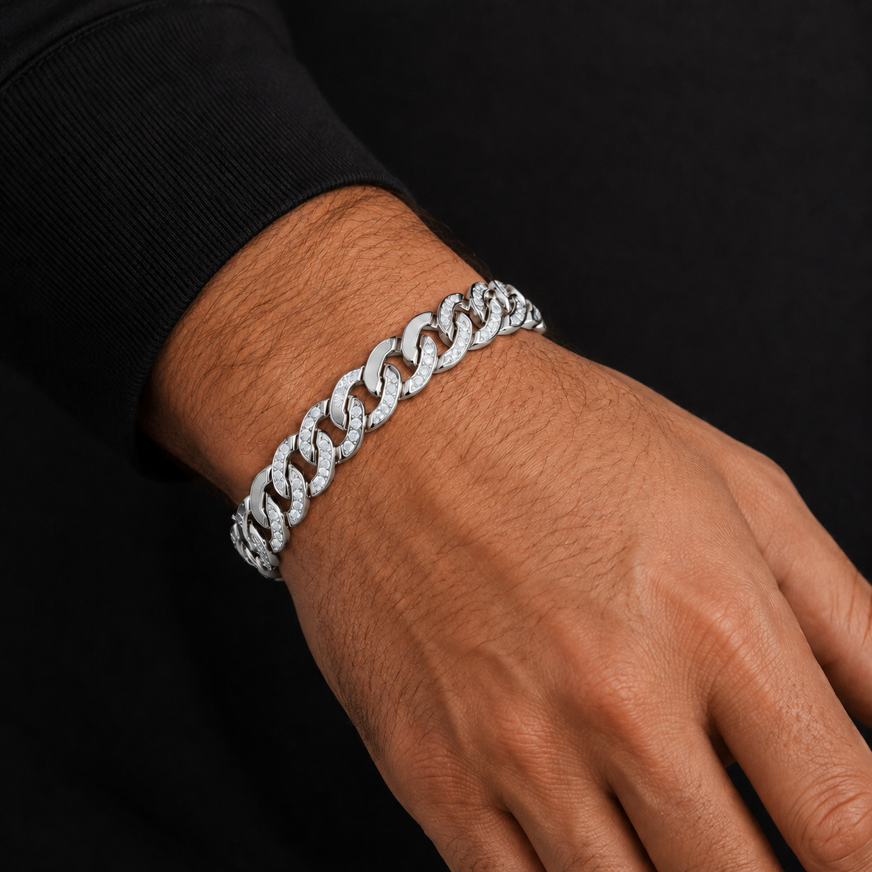 1.10 CTW Pave Diamond Cuban Link Men’s Bracelet in 14K & 18K Gold