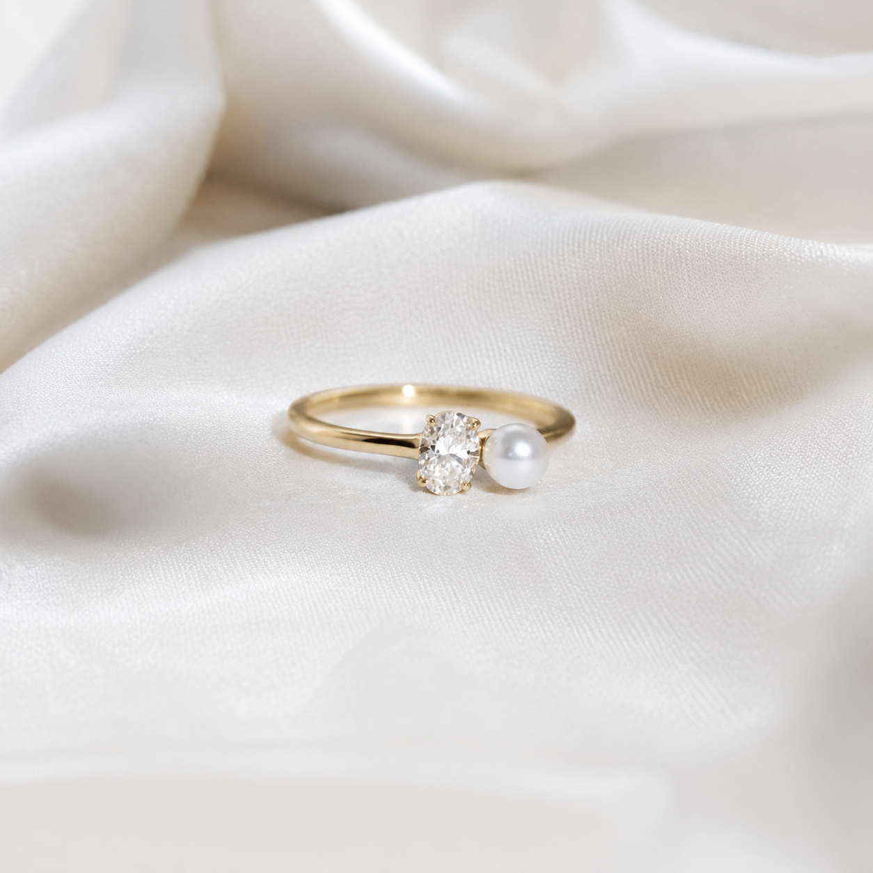 1 CT Oval Diamond & Pearl Toi et Moi Ring in 9K–18K Gold
